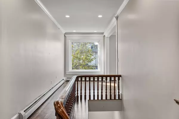 Saugus, MA 01906,62 Chestnut Street #2