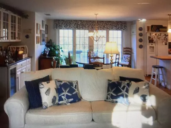 Scituate, MA 02066,16 Metacomett Rd #16A