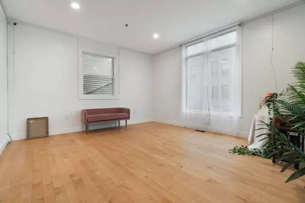 Boston, MA 02128,108 Maverick Street #C1