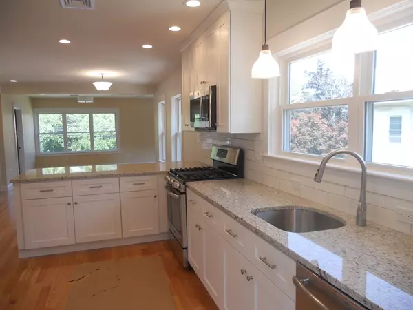 Waltham, MA 02453,162 Weston Street #2