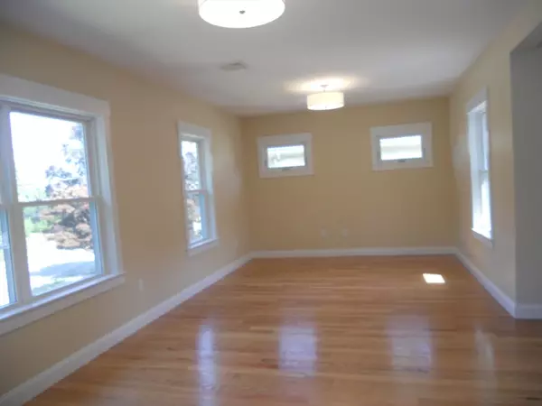 Waltham, MA 02453,162 Weston Street #2