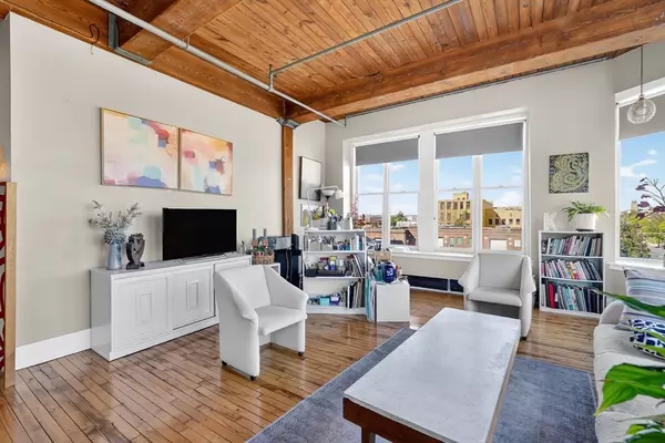 Springfield, MA 01103,385 Worthington St #3D