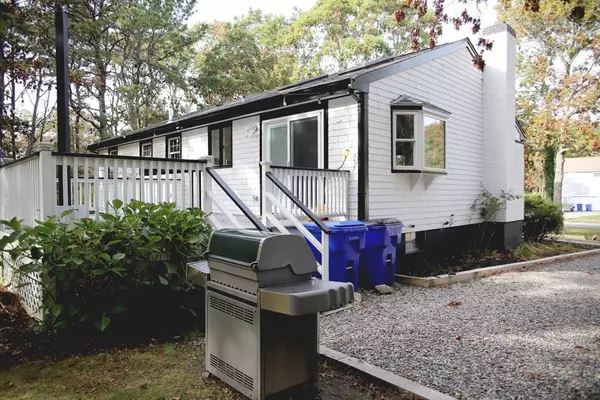 Bourne, MA 02532,16 Tara Ter