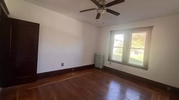 Lincoln, MA 02038,125 Main St #1