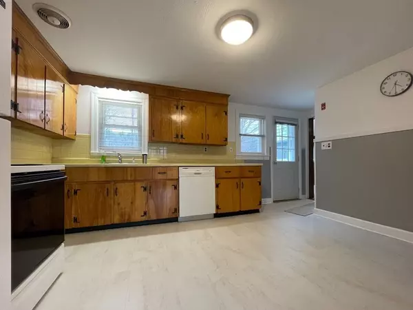 Sharon, MA 02067,17 Suffolk