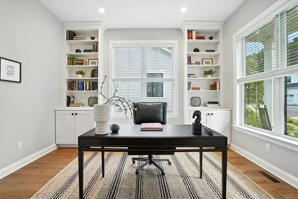 Boxborough, MA 01719,20 Lyons Lane