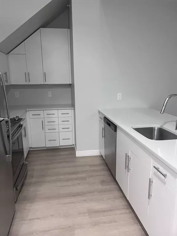 Chelsea, MA 02150,163 Chestnut St