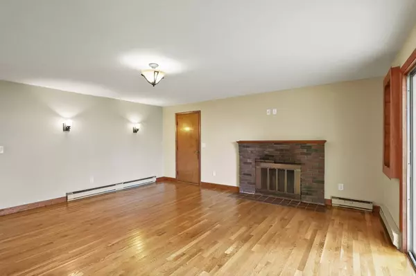 West Boylston, MA 01583,39 Davidson Road