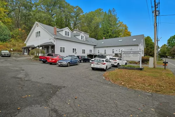Hatfield, MA 01038,131 Main St #104