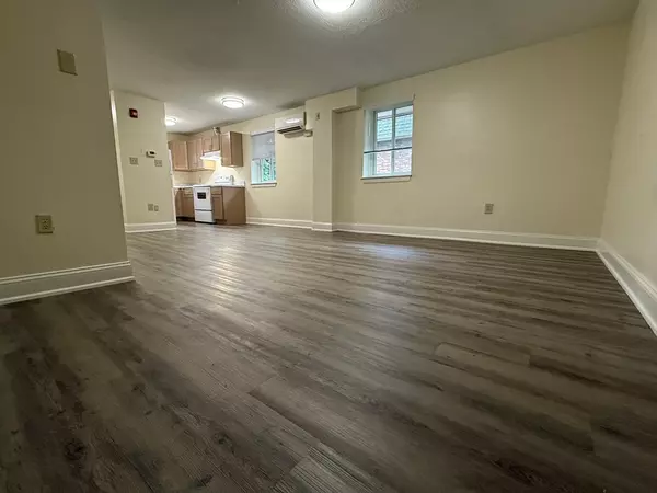 Cambridge, MA 02138,237 Garden St #241-14