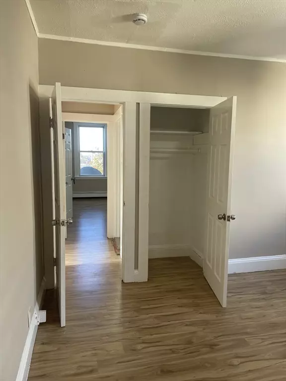 Lynn, MA 01902,18 Lawton Ave #3