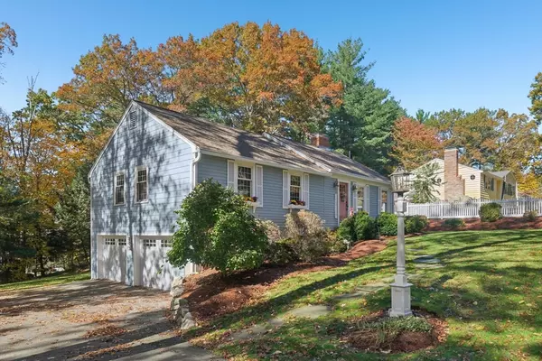 Southborough, MA 01772,39 Woodbury Rd