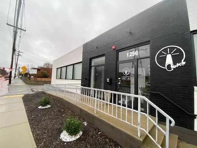 1256 Main St #L, Waltham, MA 02451