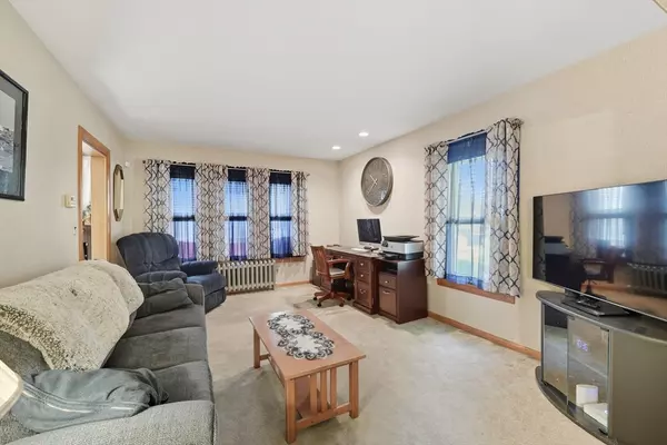 Springfield, MA 01107,30 Athol St.