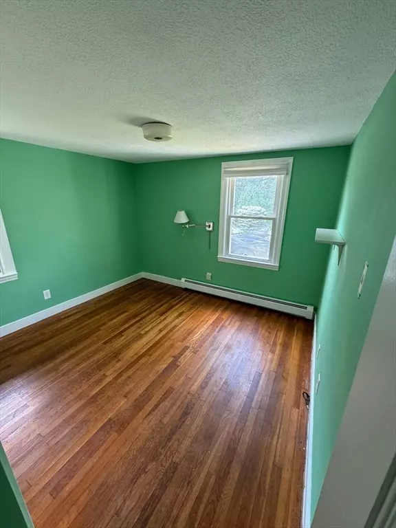 Auburn, MA 01501,296 Central Street #1