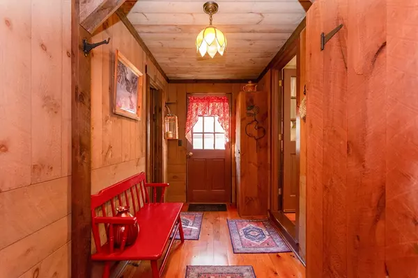 Townsend, MA 01469,5 Chestnut Dr