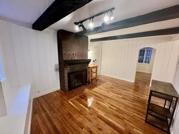 Boston, MA 02114,101 Myrtle St #A