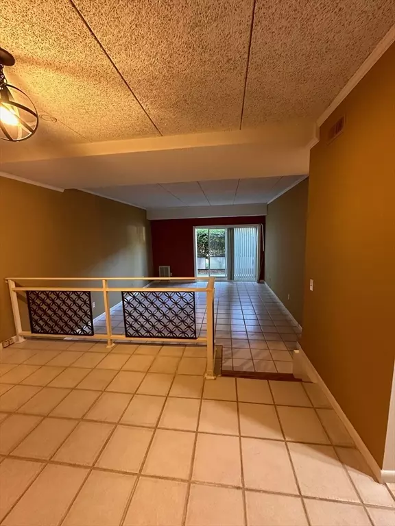Newton, MA 02467,55 Broadlawn Park #17