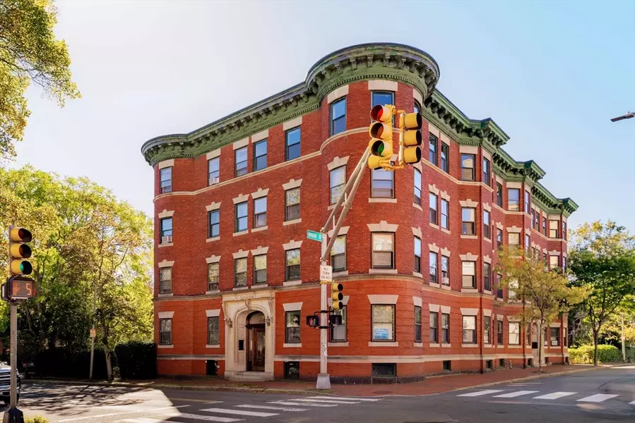276 Harvard Street #7, Cambridge, MA 02139