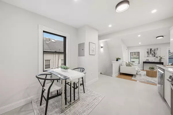 Boston, MA 02127,250 W Fifth St #3