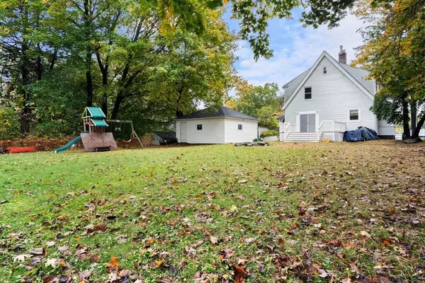 Worcester, MA 01604,589 Sunderland Rd