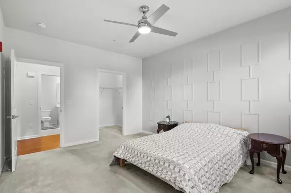 Westborough, MA 01581,2 Talbot Way #2103