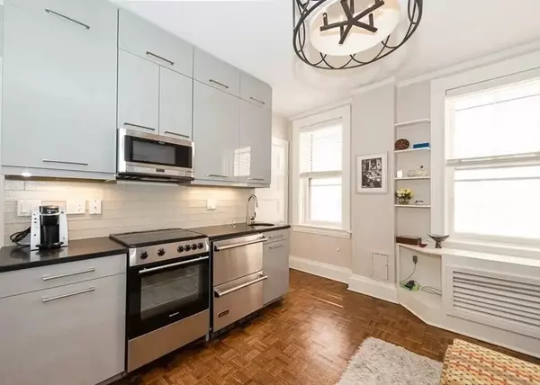 Boston, MA 02108,21 Beacon #6K