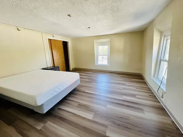 Framingham, MA 01702,693 Concord Street