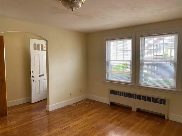 Malden, MA 02148,460A Highland Ave #2