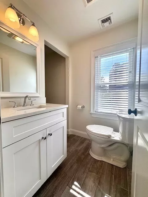 Waltham, MA 02453,19-21 Bellevue St #3