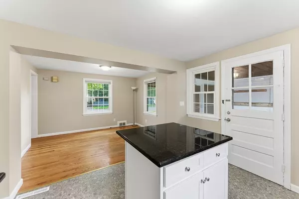 Springfield, MA 01108,6 Bennington St