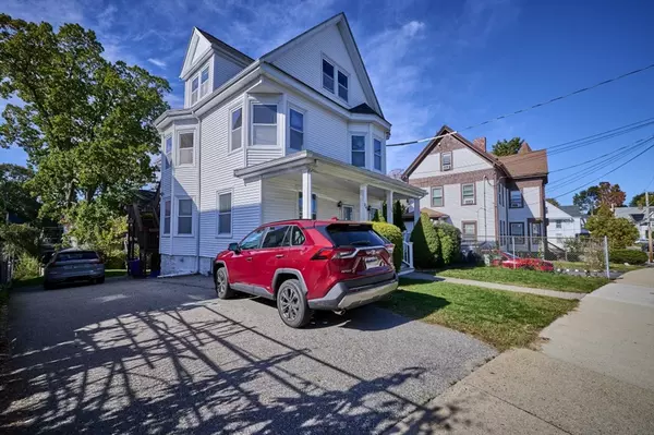 Malden, MA 02148,34 Greenleaf St #34