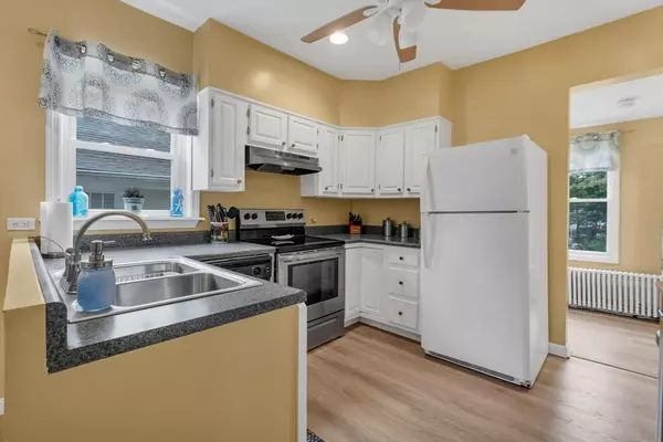 Cumberland, RI 02864,44 Marshall Ave