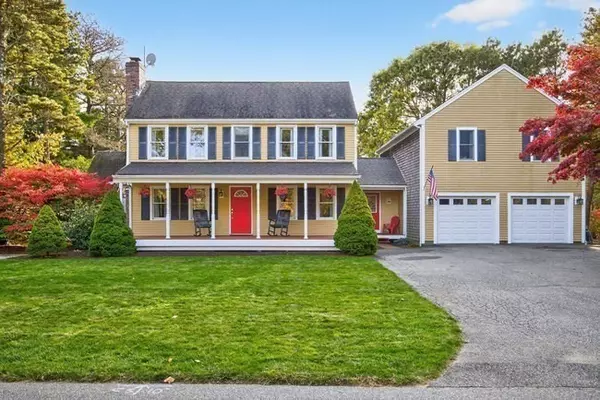 109 Great Pines Dr, Mashpee, MA 02649