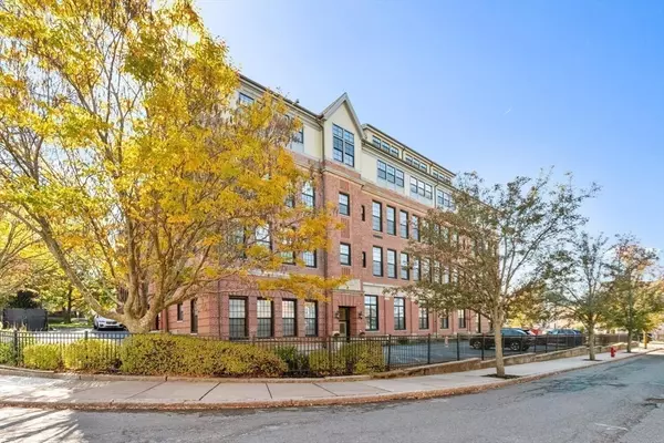 72 Ashland Street #307, Malden, MA 02148