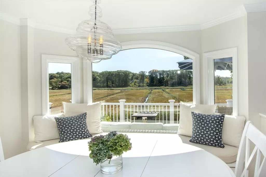 Scituate, MA 02066,7 Border St