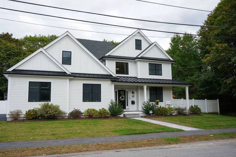 242 Valley Rd, Needham, MA 02492