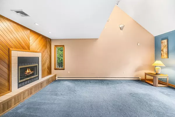 Hanson, MA 02341,417 Birchbark Dr