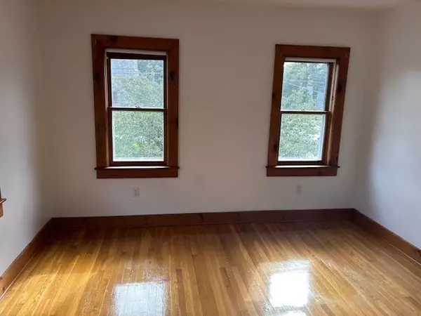 Easton, MA 02356,186 Main Street #2