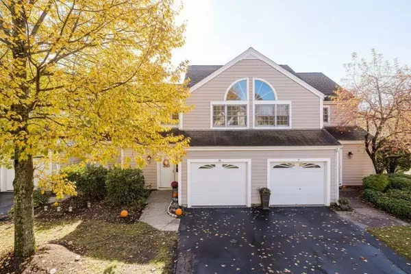 Walpole, MA 02081,18 Teal Cir #18