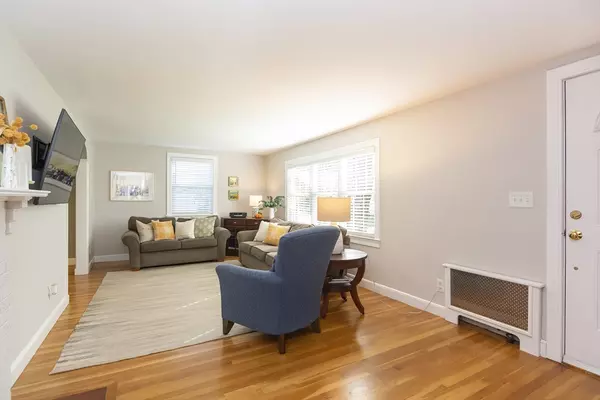 Medford, MA 02155,5 Norwich Cir