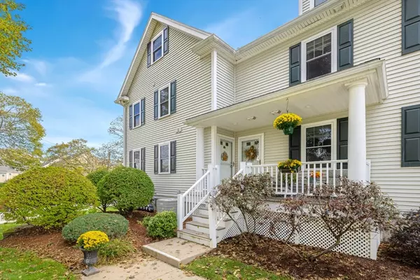Stoneham, MA 02180,10 Pomeworth Street #H