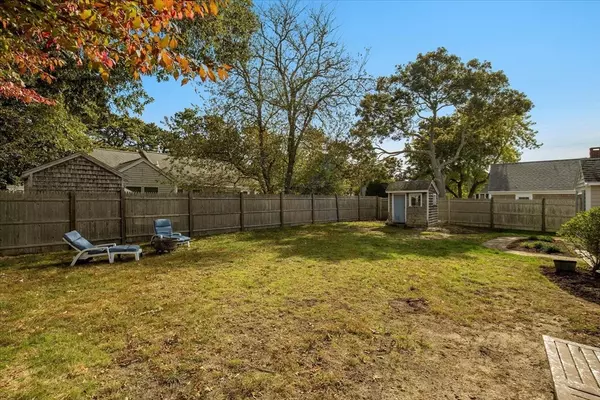 Dennis, MA 02639,22 Ferncliff Rd