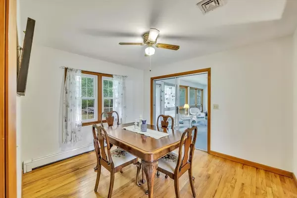 Harwich, MA 02671,148 Belmont Rd