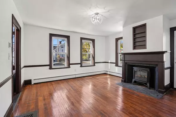 Georgetown, MA 01833,34 E. Main St #2