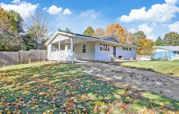 Bellingham, MA 02019,29 Squire Ln
