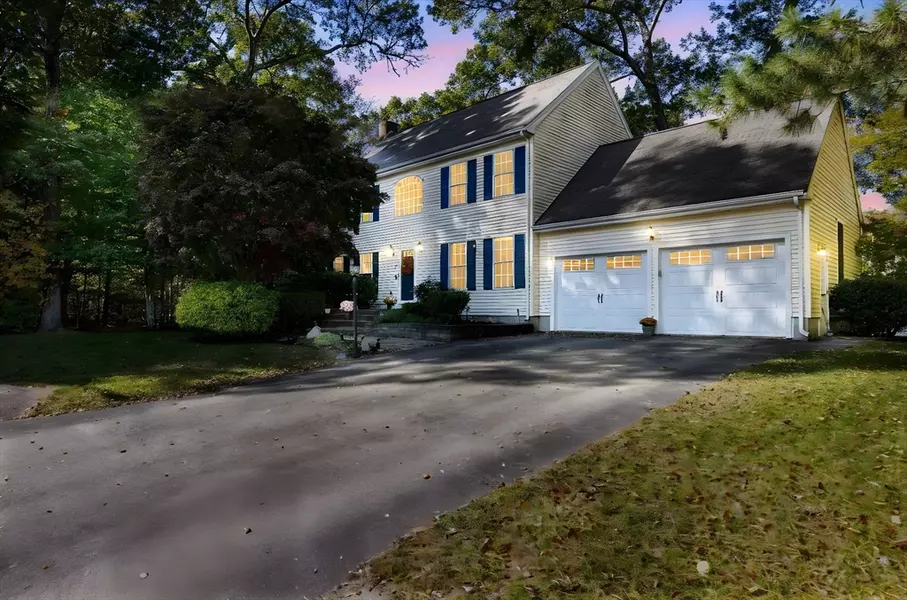27 Killarney Way, Attleboro, MA 02703