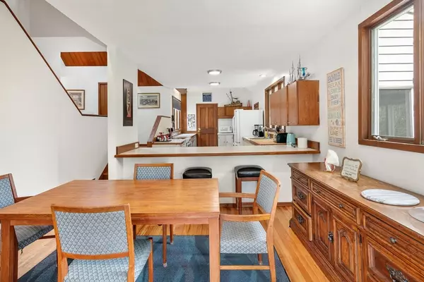 Westport, MA 02790,540 River Rd #0