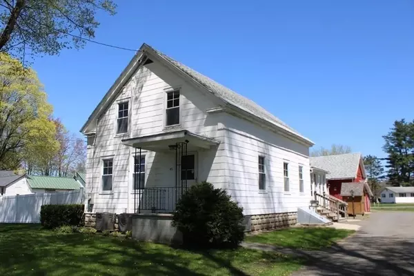 40 Conway Street, Deerfield, MA 01373