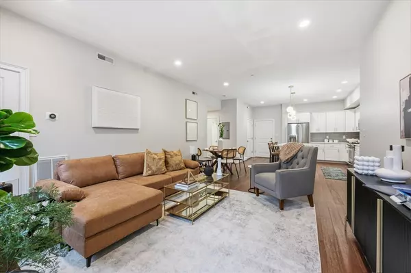 170 W Broadway #311, Boston, MA 02127